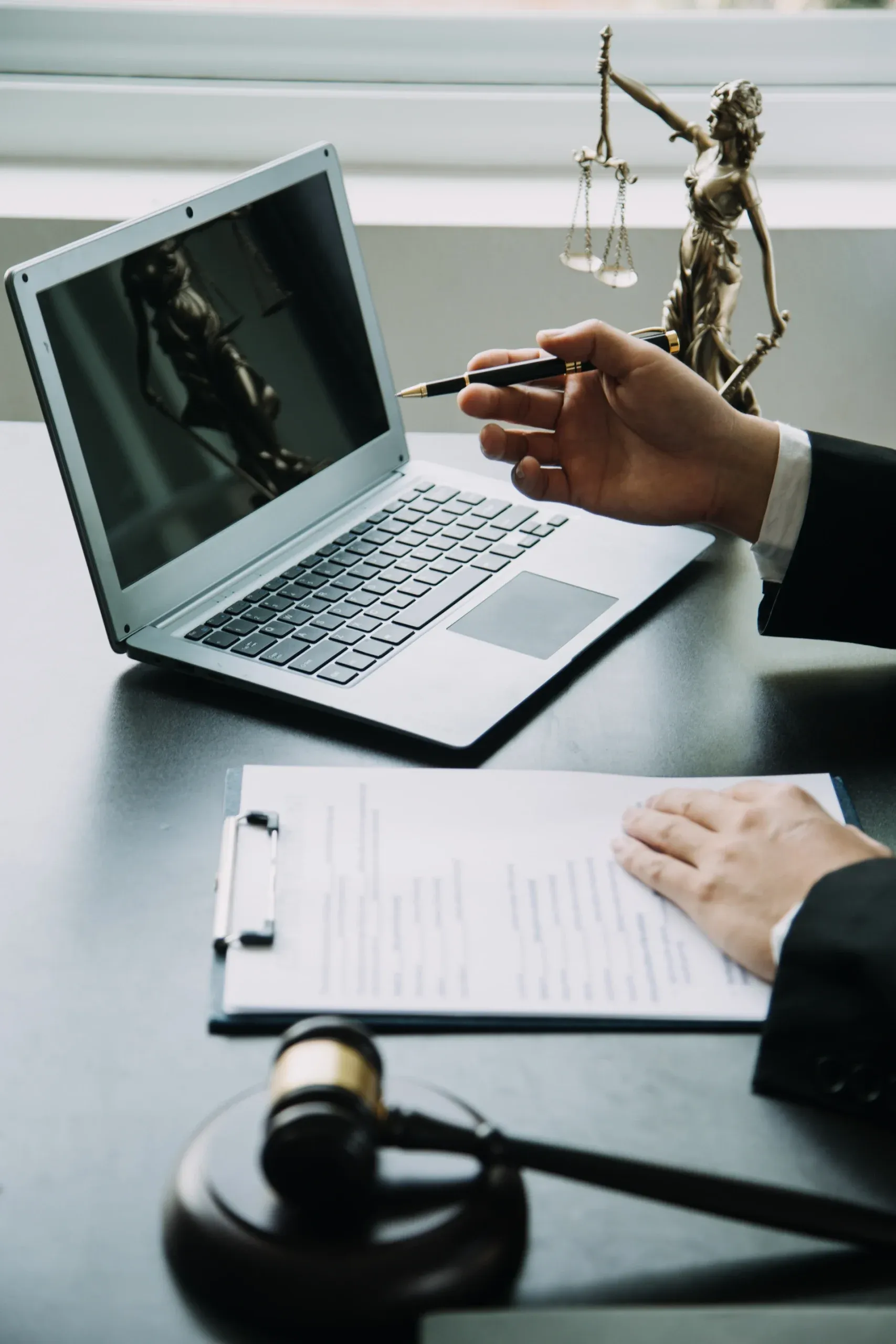 Les trois erreurs qui empêchent votre cabinet d’avocats d’être trouvé sur internet