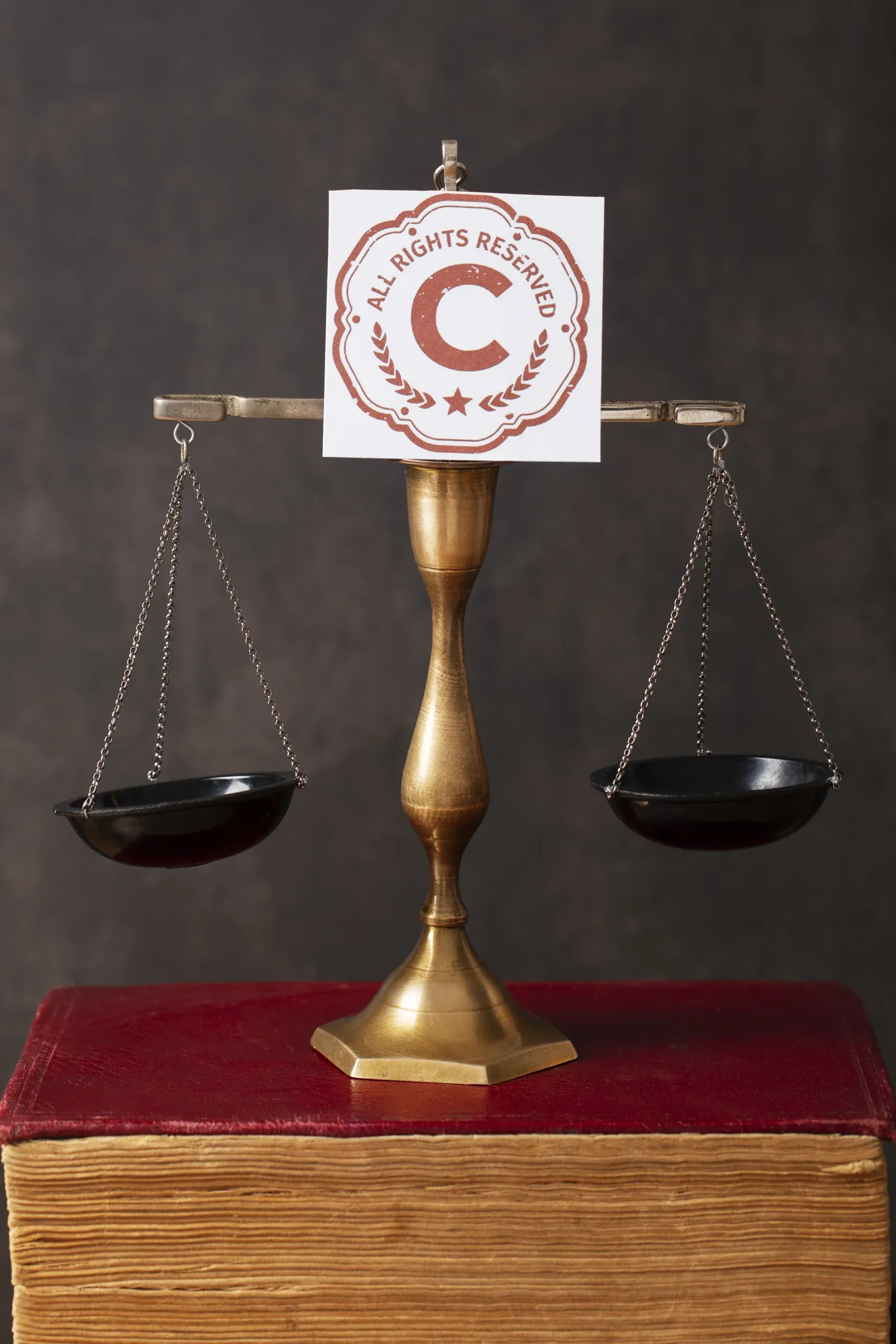 Votre image en dit long : pourquoi l’identité visuelle d’un cabinet d’avocats influence les décisions des clients